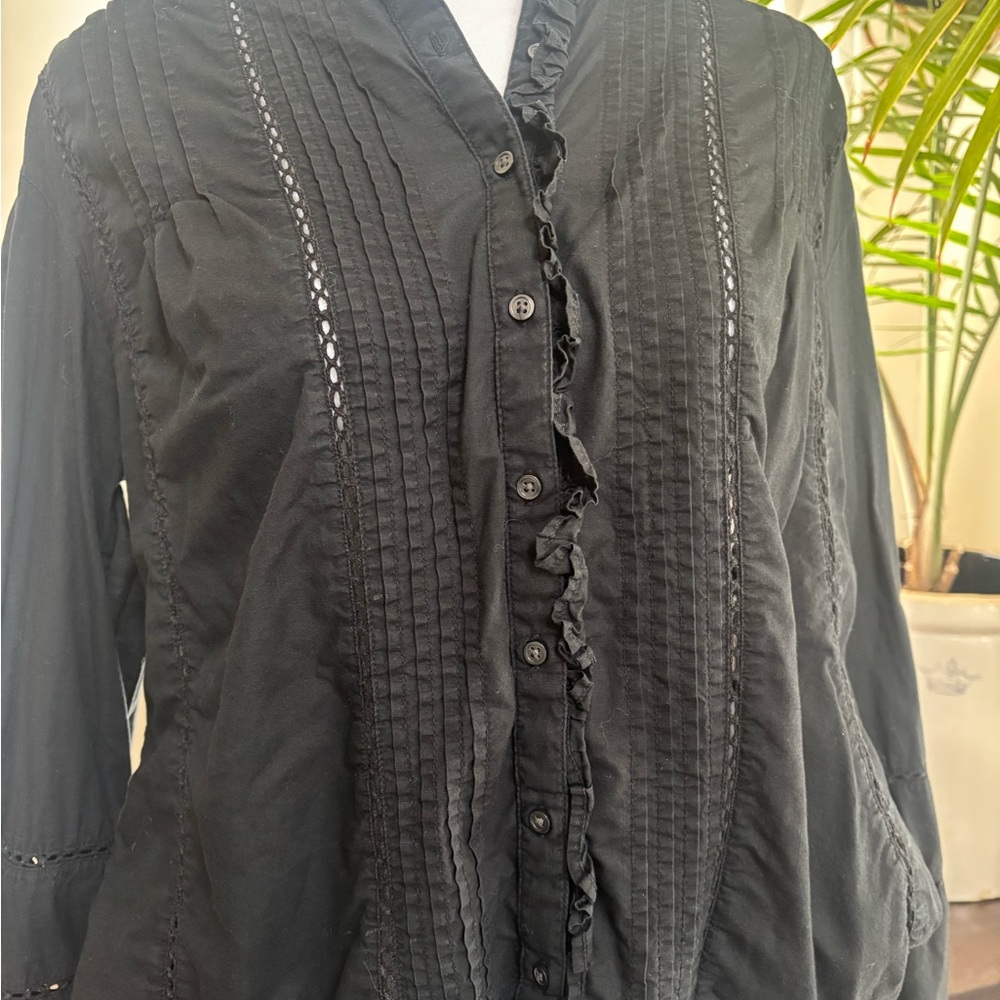 GAP Black Button-Up Blouse